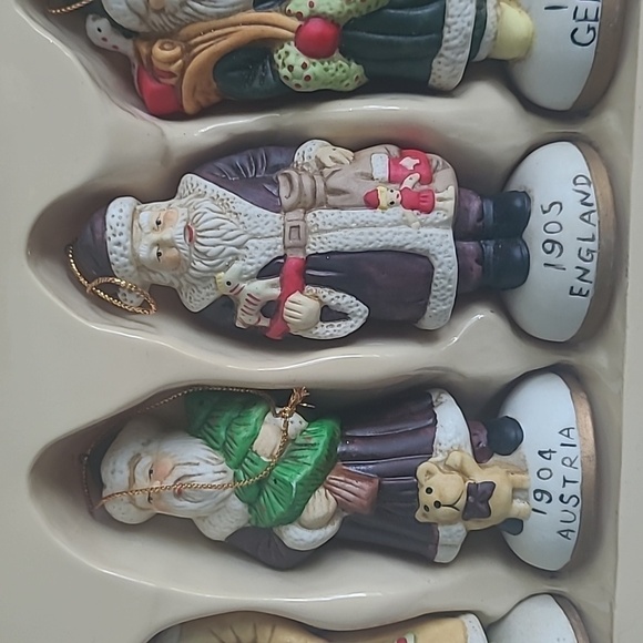 Vintage Bradford Novelty Co. Santa Collectables Around the world Porcelain Set - Picture 5 of 8
